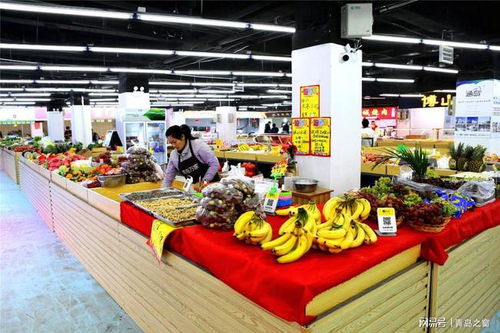 青岛农贸市场商品价格便宜,香蕉 猪肉分别是1.98元和18.8元一斤